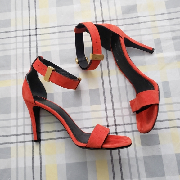 Celine Paris Red Suede Heels Italy Gold Clasp Cute - Picture 5 of 16